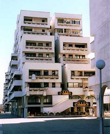 Brams Es Hotel Скопие Екстериор снимка